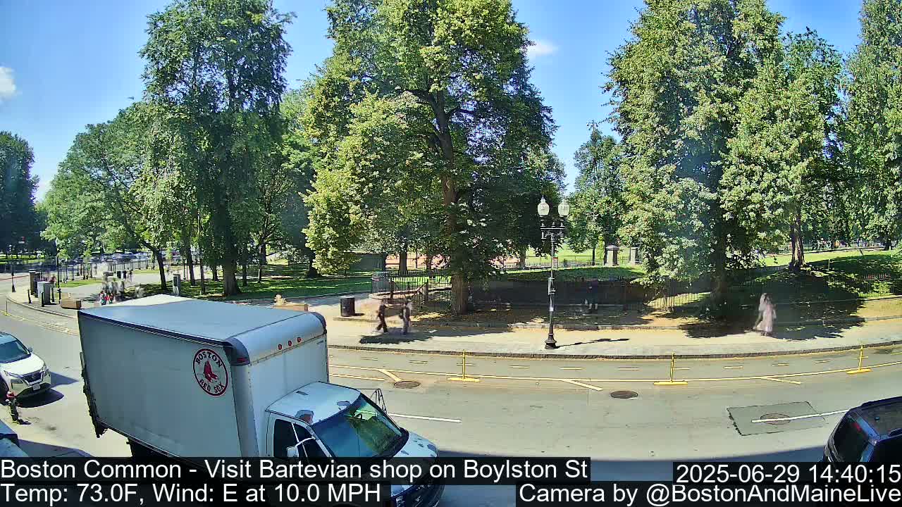 Boston Common at Boylston St.  Live Cam  - Boston , Massachusetts, USA