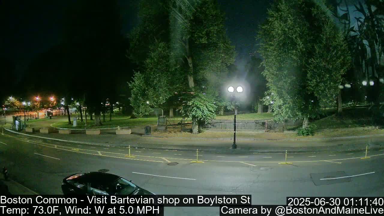 Boston Common at Boylston St.  Live Cam  - Boston , Massachusetts, USA