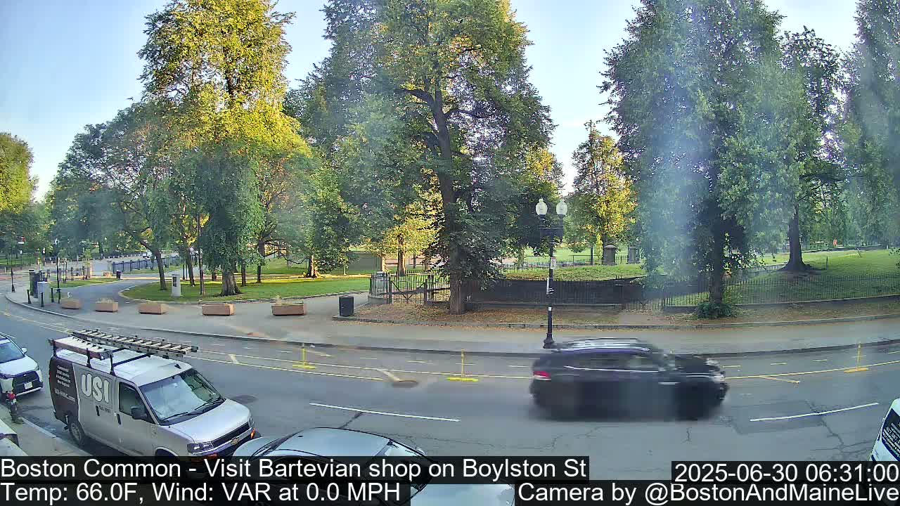 Boston Common at Boylston St.  Live Cam  - Boston , Massachusetts, USA