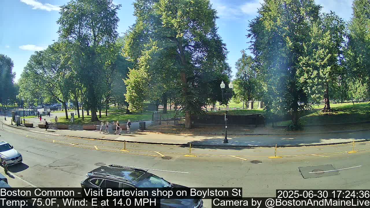 Boston Common at Boylston St.  Live Cam  - Boston , Massachusetts, USA