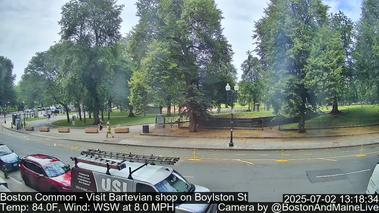 Boston Common at Boylston St.  Live Cam  - Boston , Massachusetts, USA