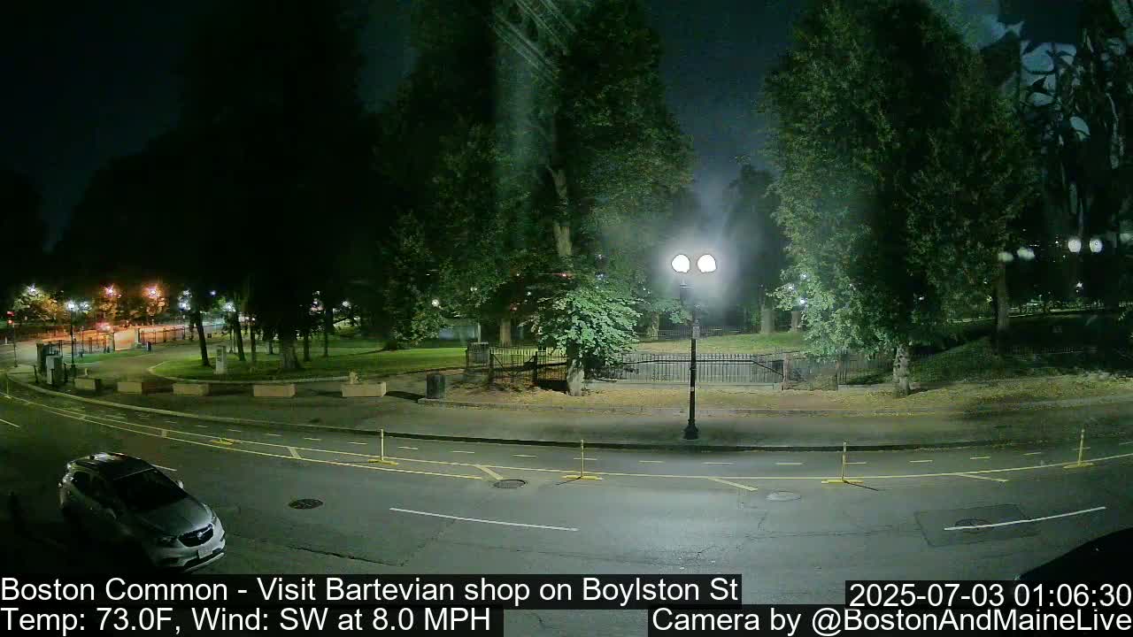 Boston Common at Boylston St.  Live Cam  - Boston , Massachusetts, USA