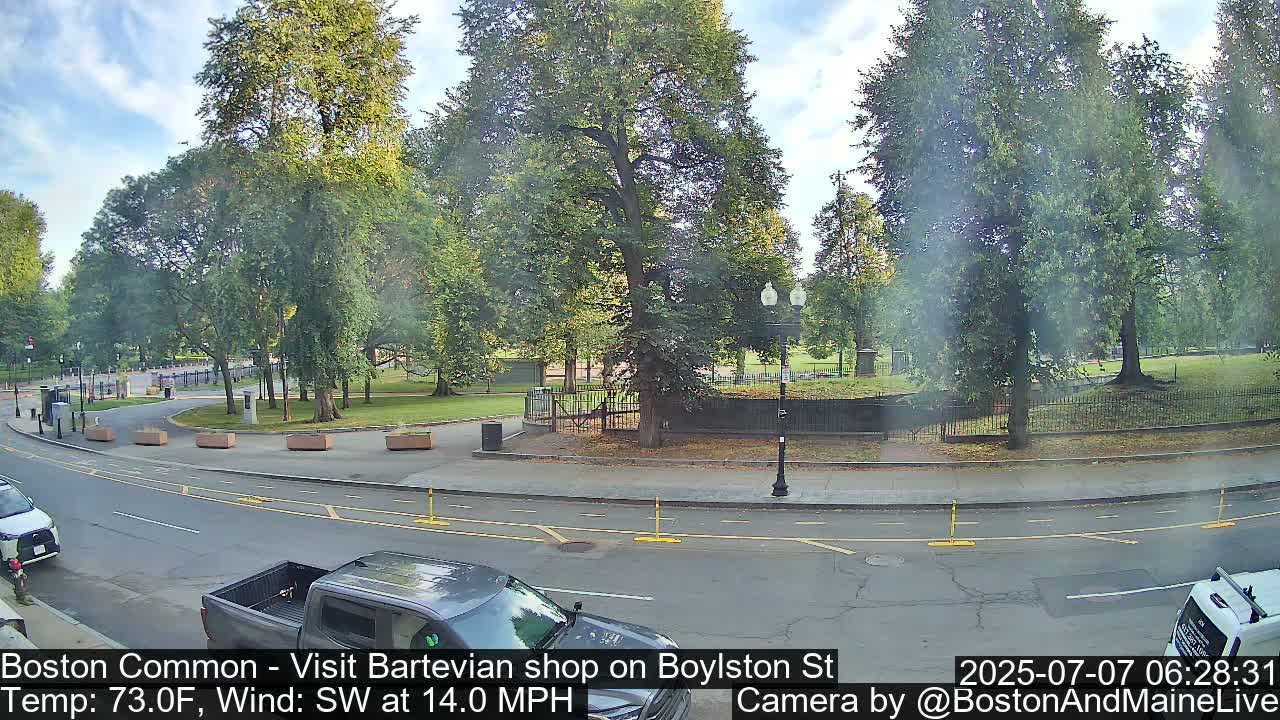 Boston Common at Boylston St.  Live Cam  - Boston , Massachusetts, USA