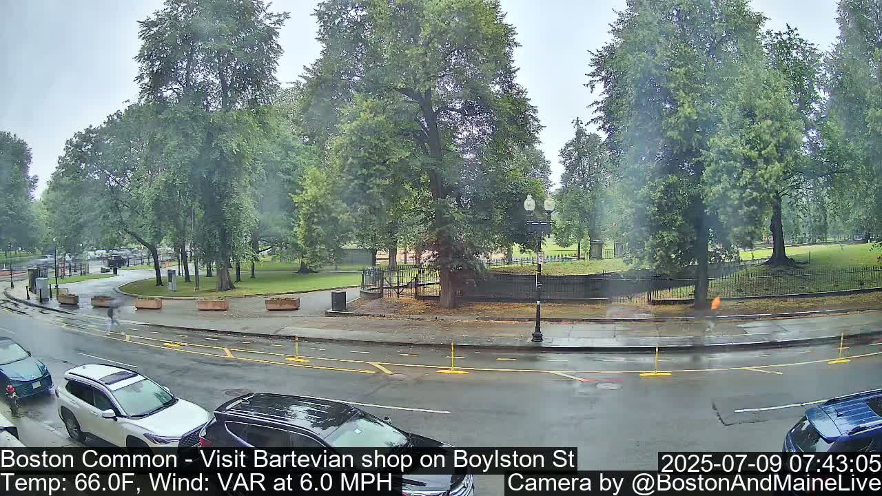 Boston Common at Boylston St.  Live Cam  - Boston , Massachusetts, USA