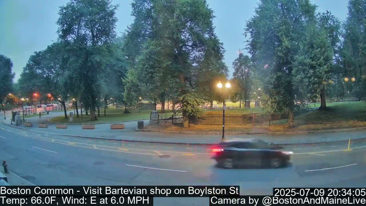 Boston Common at Boylston St.  Live Cam  - Boston , Massachusetts, USA