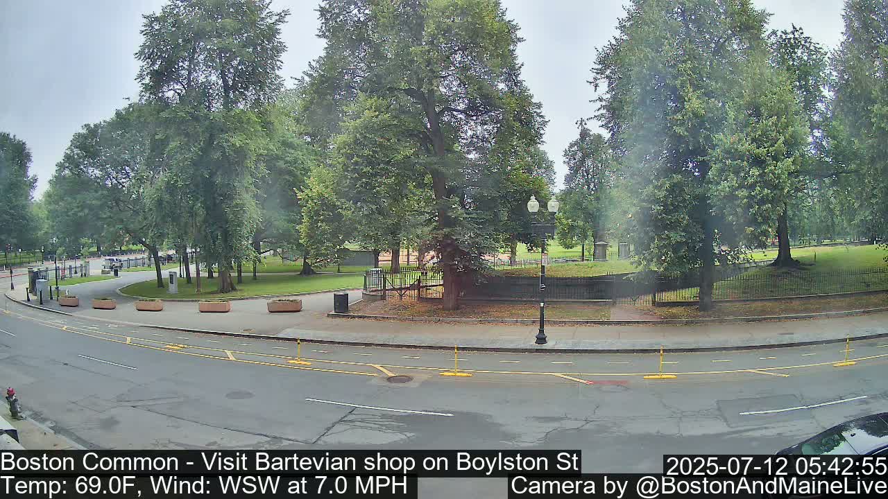 Boston Common at Boylston St.  Live Cam  - Boston , Massachusetts, USA