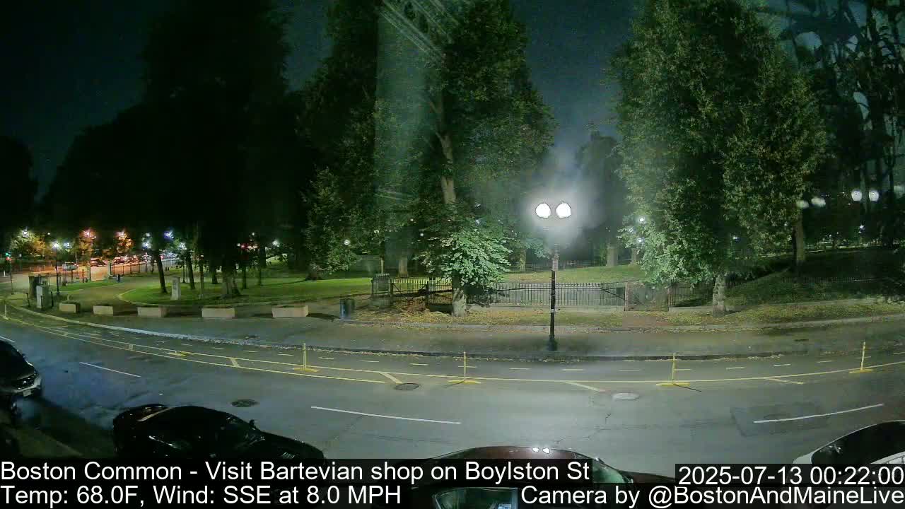 Boston Common at Boylston St.  Live Cam  - Boston , Massachusetts, USA