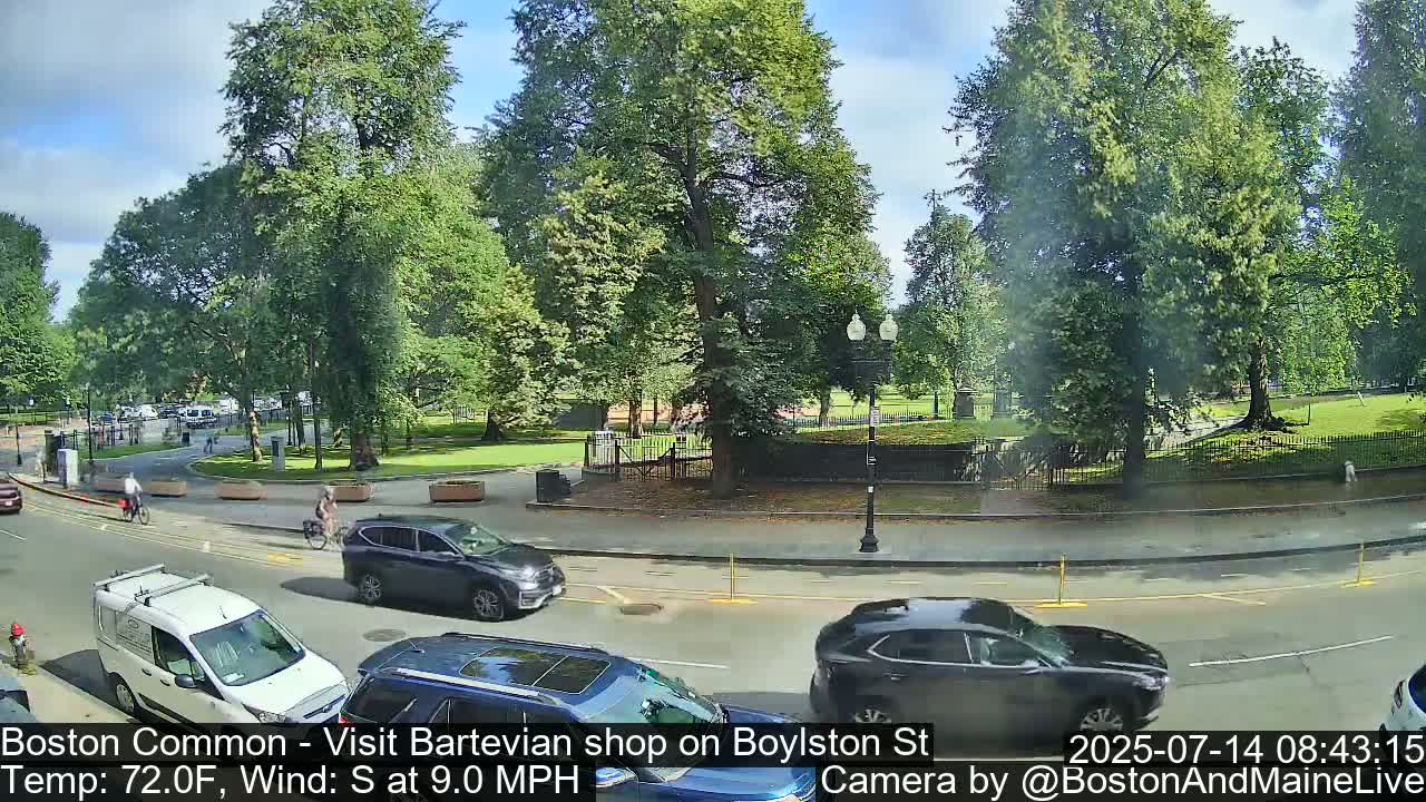 Boston Common at Boylston St.  Live Cam  - Boston , Massachusetts, USA