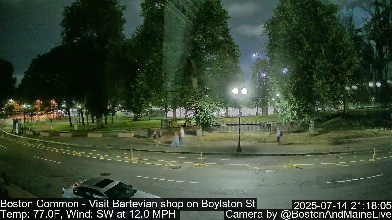 Boston Common at Boylston St.  Live Cam  - Boston , Massachusetts, USA