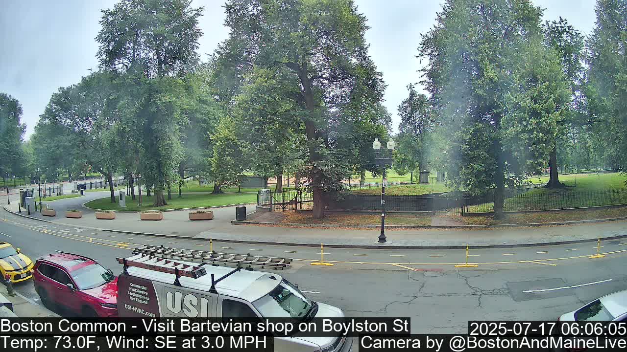 Boston Common at Boylston St.  Live Cam  - Boston , Massachusetts, USA