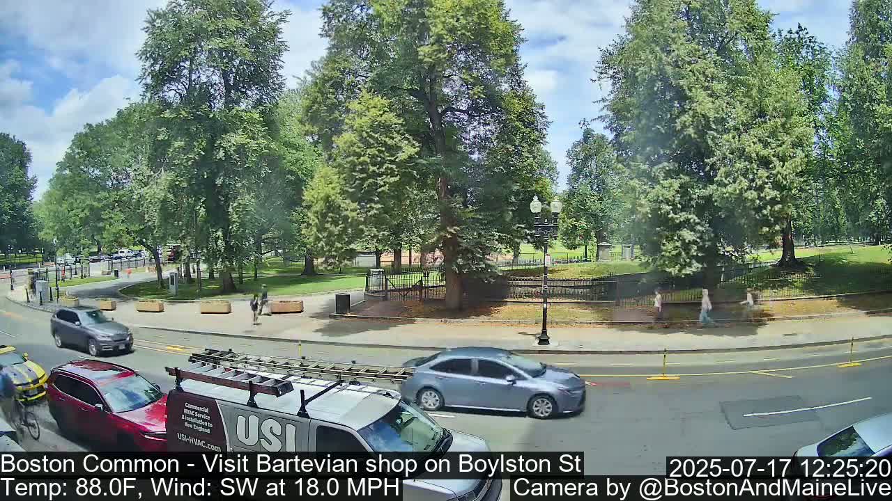 Boston Common at Boylston St.  Live Cam  - Boston , Massachusetts, USA
