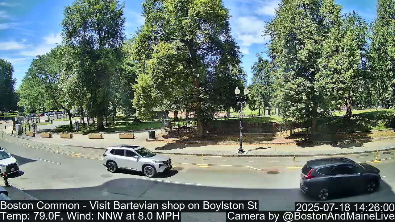 Boston Common at Boylston St.  Live Cam  - Boston , Massachusetts, USA