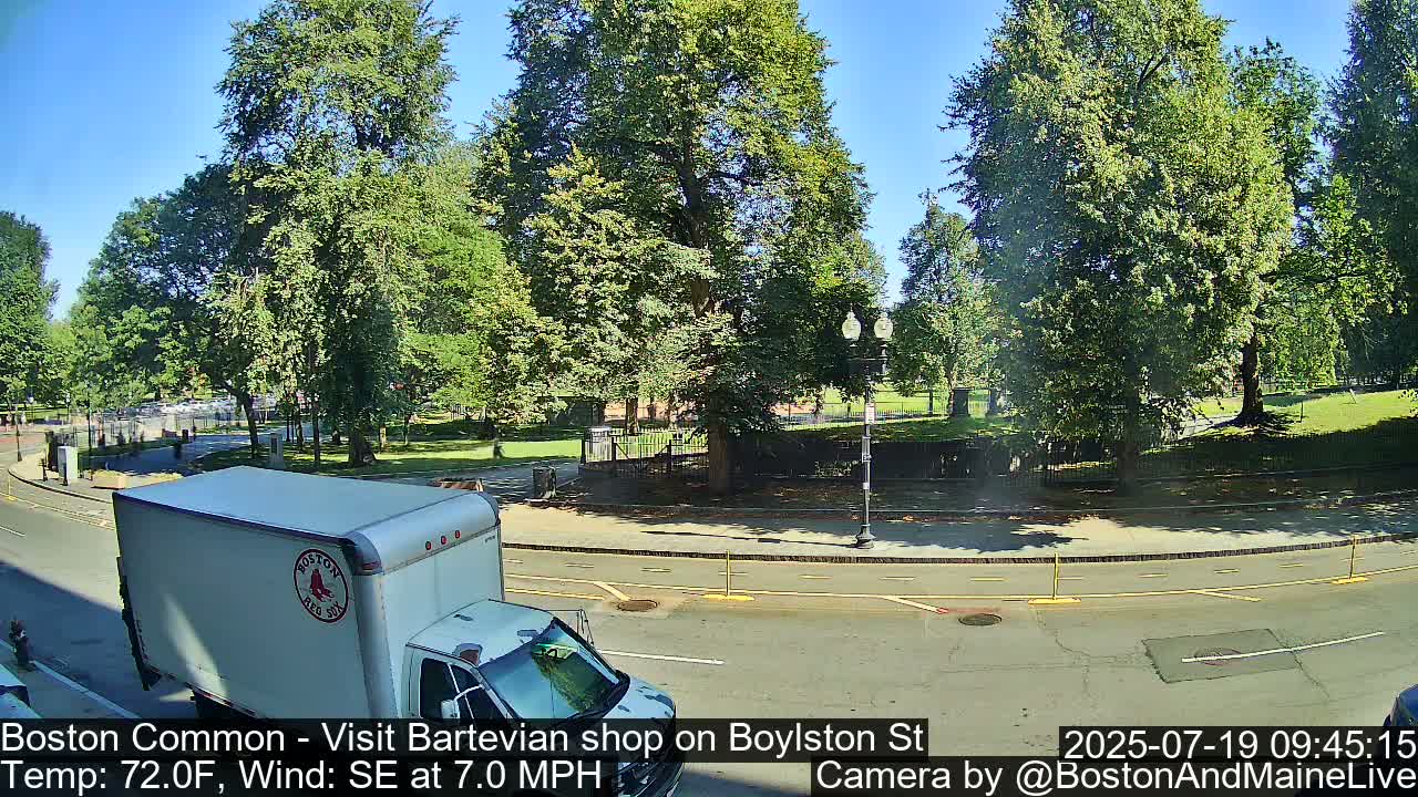 Boston Common at Boylston St.  Live Cam  - Boston , Massachusetts, USA