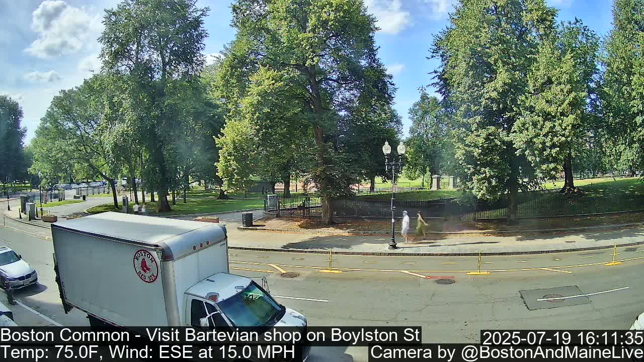 Boston Common at Boylston St.  Live Cam  - Boston , Massachusetts, USA