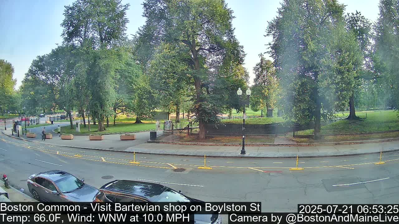 Boston Common at Boylston St.  Live Cam  - Boston , Massachusetts, USA