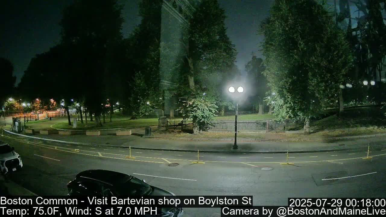 Boston Common at Boylston St.  Live Cam  - Boston , Massachusetts, USA