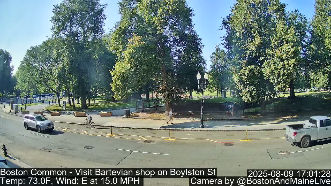 Boston Common at Boylston St.  Live Cam  - Boston , Massachusetts, USA