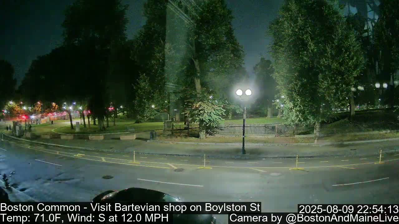 Boston Common at Boylston St.  Live Cam  - Boston , Massachusetts, USA