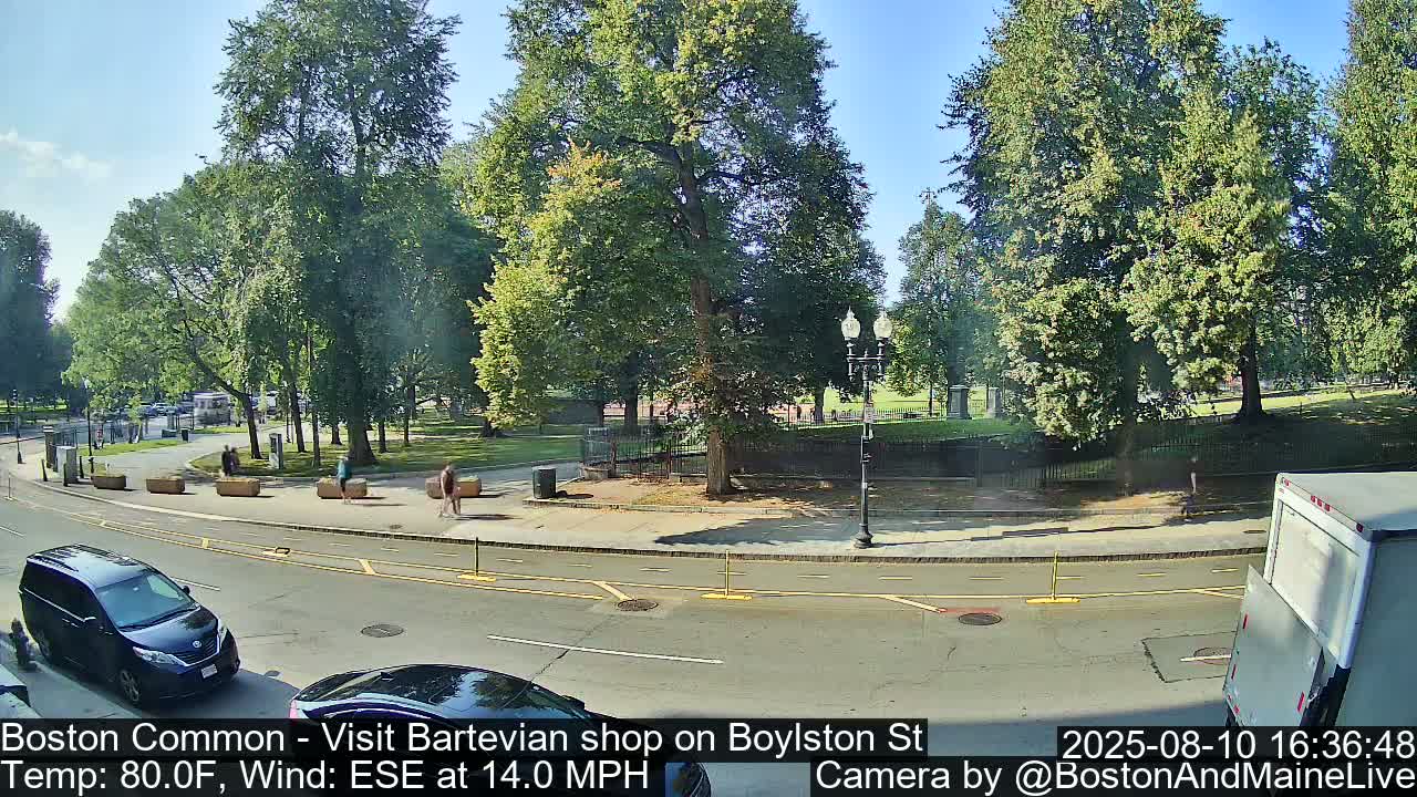 Boston Common at Boylston St.  Live Cam  - Boston , Massachusetts, USA