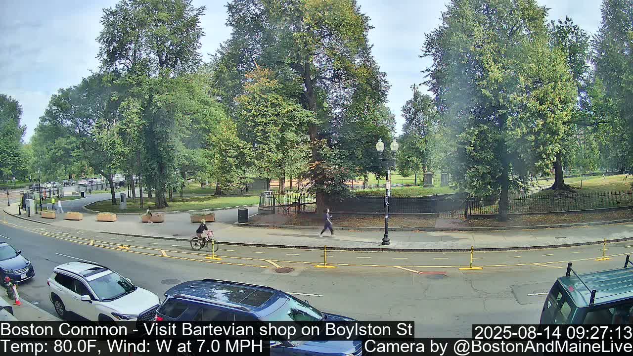 Boston Common at Boylston St.  Live Cam  - Boston , Massachusetts, USA