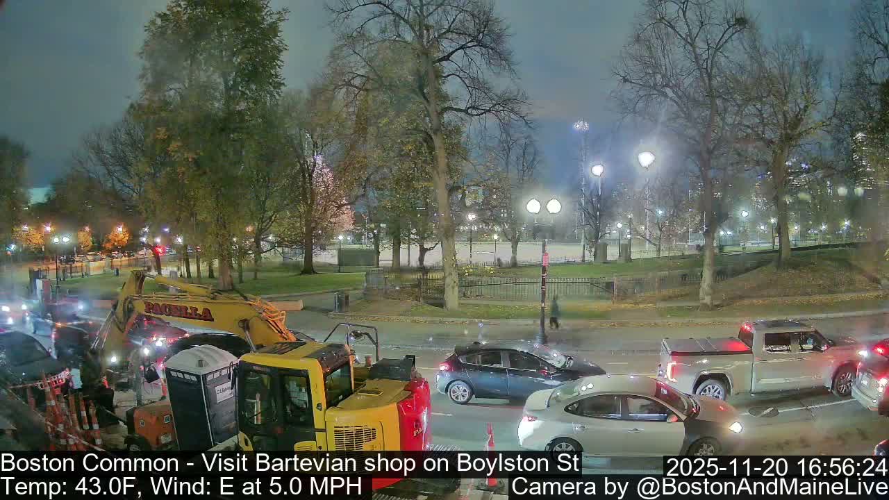 Boston Common at Boylston St.  Live Cam  - Boston , Massachusetts, USA
