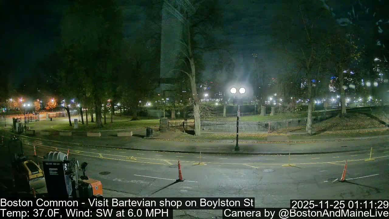 Boston Common at Boylston St.  Live Cam  - Boston , Massachusetts, USA