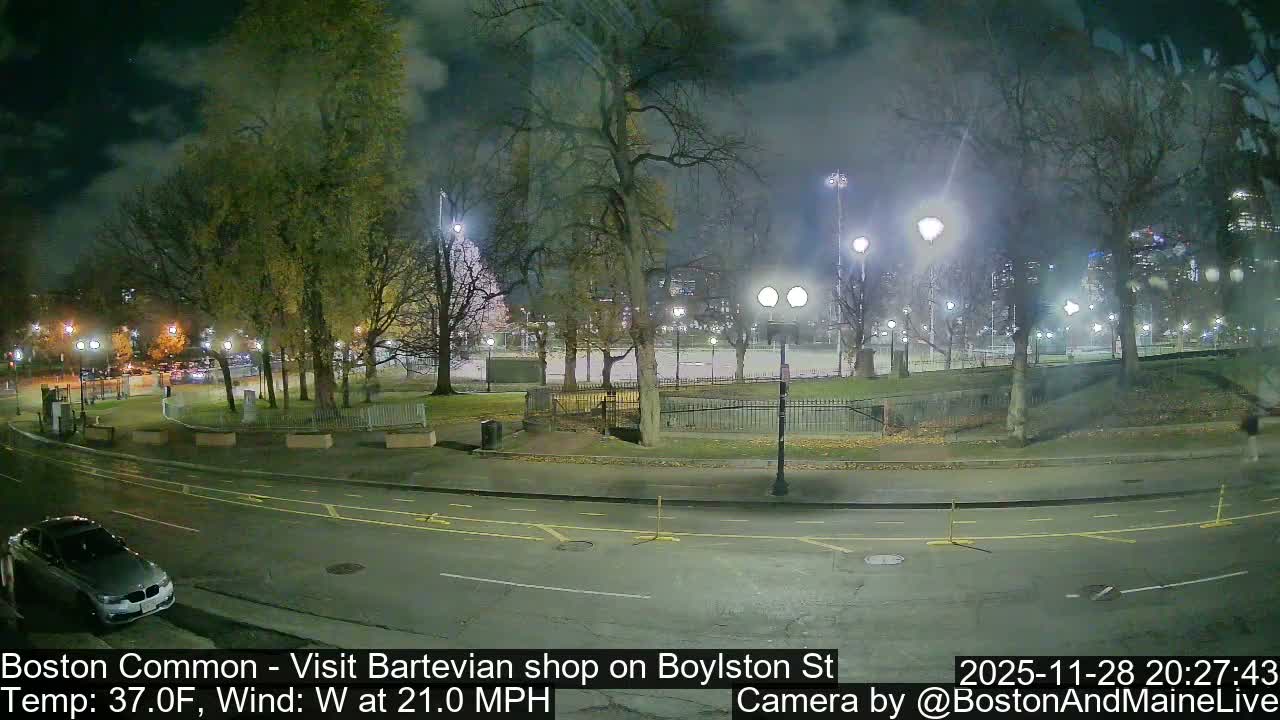 Boston Common at Boylston St.  Live Cam  - Boston , Massachusetts, USA
