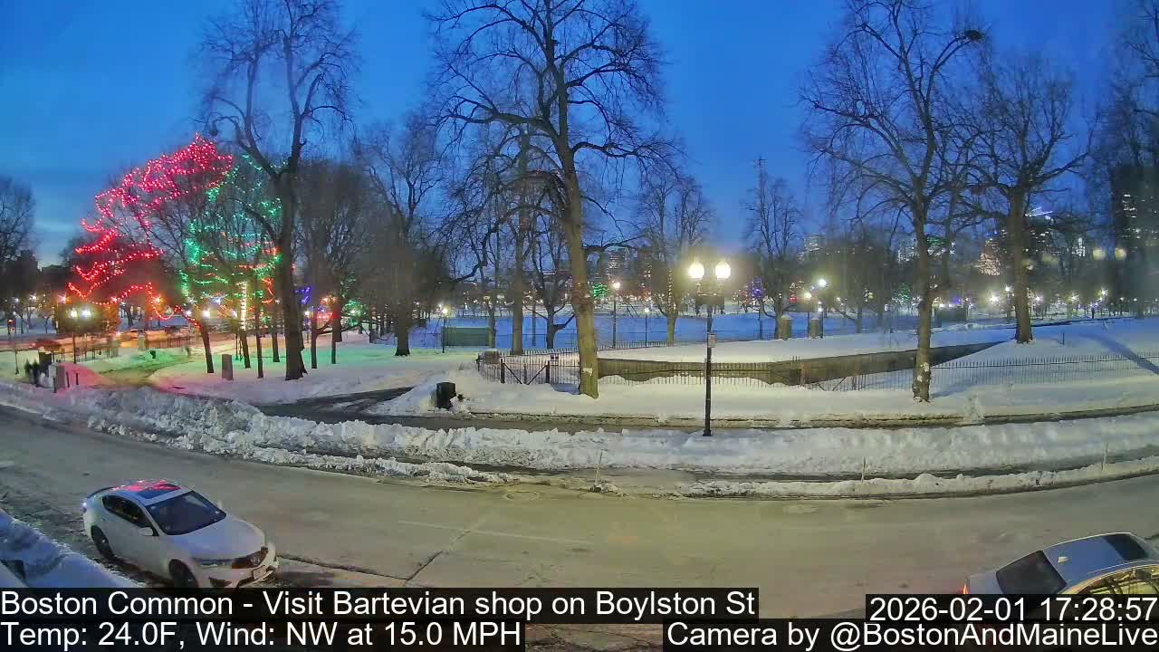 Boston Common at Boylston St.  Live Cam  - Boston , Massachusetts, USA