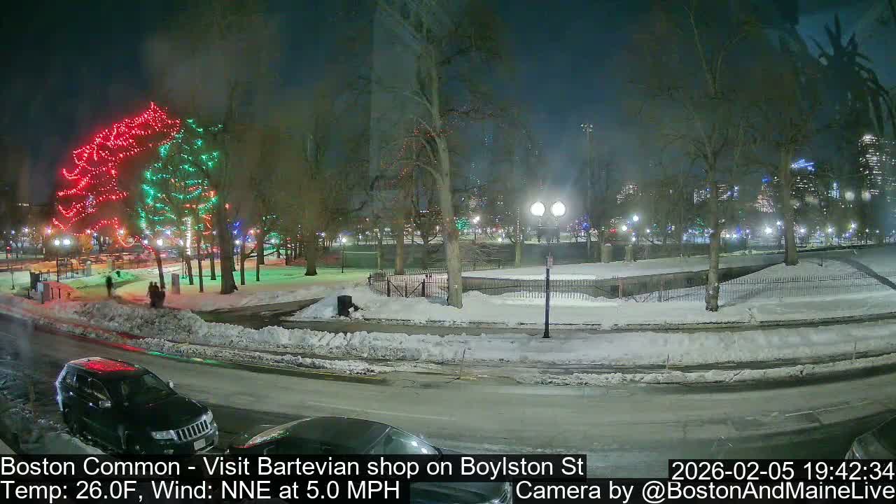 Boston Common at Boylston St.  Live Cam  - Boston , Massachusetts, USA