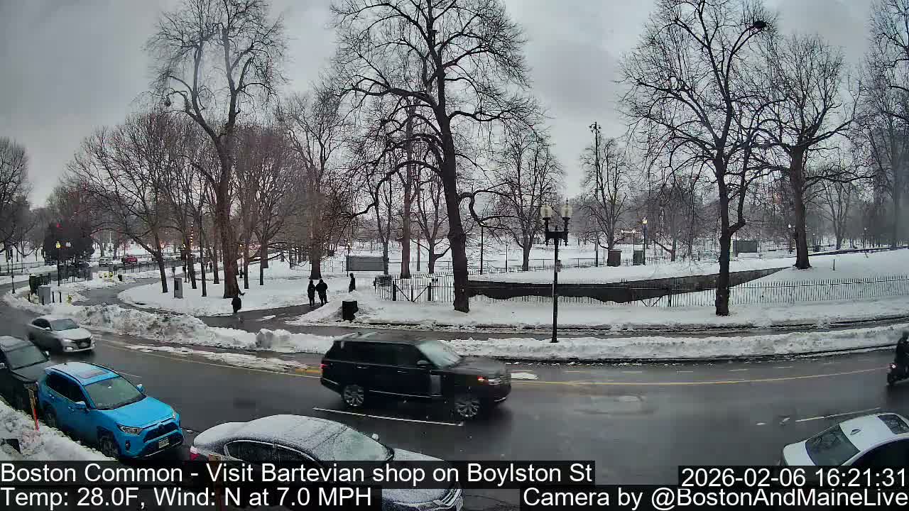 Boston Common at Boylston St.  Live Cam  - Boston , Massachusetts, USA
