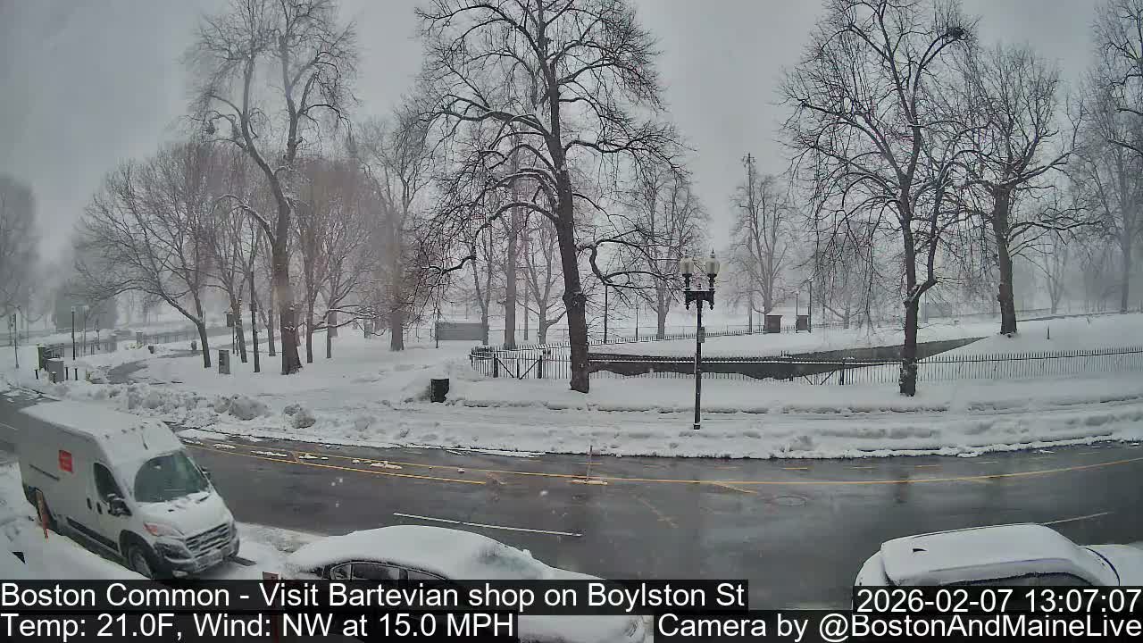 Boston Common at Boylston St.  Live Cam  - Boston , Massachusetts, USA