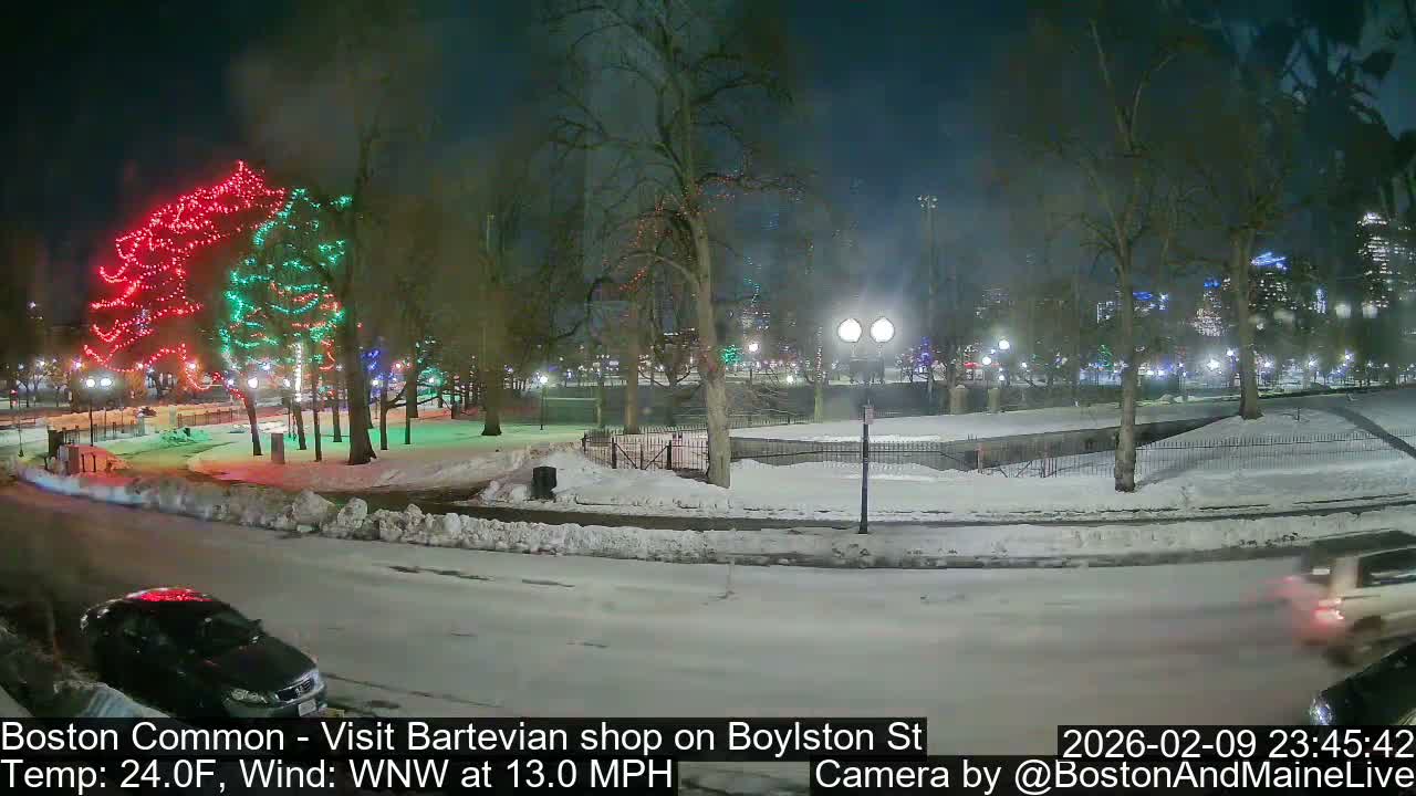 Boston Common at Boylston St.  Live Cam  - Boston , Massachusetts, USA