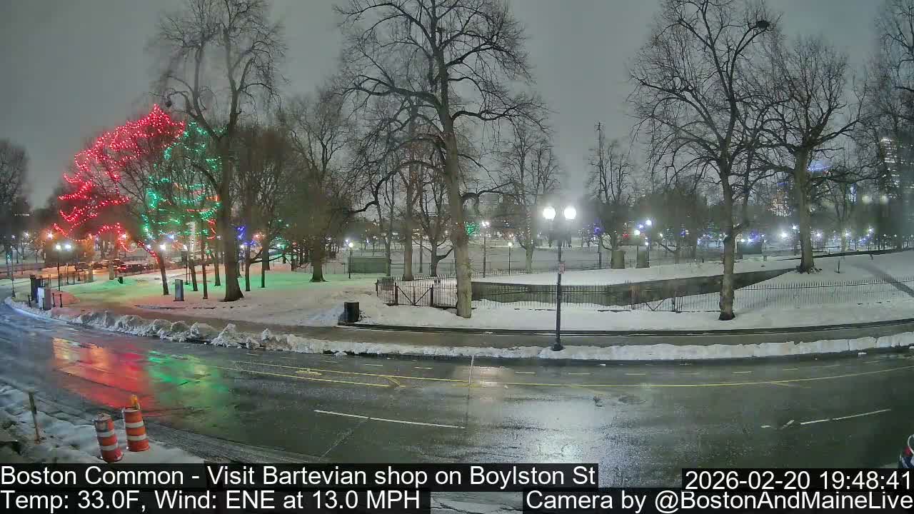 Boston Common at Boylston St.  Live Cam  - Boston , Massachusetts, USA