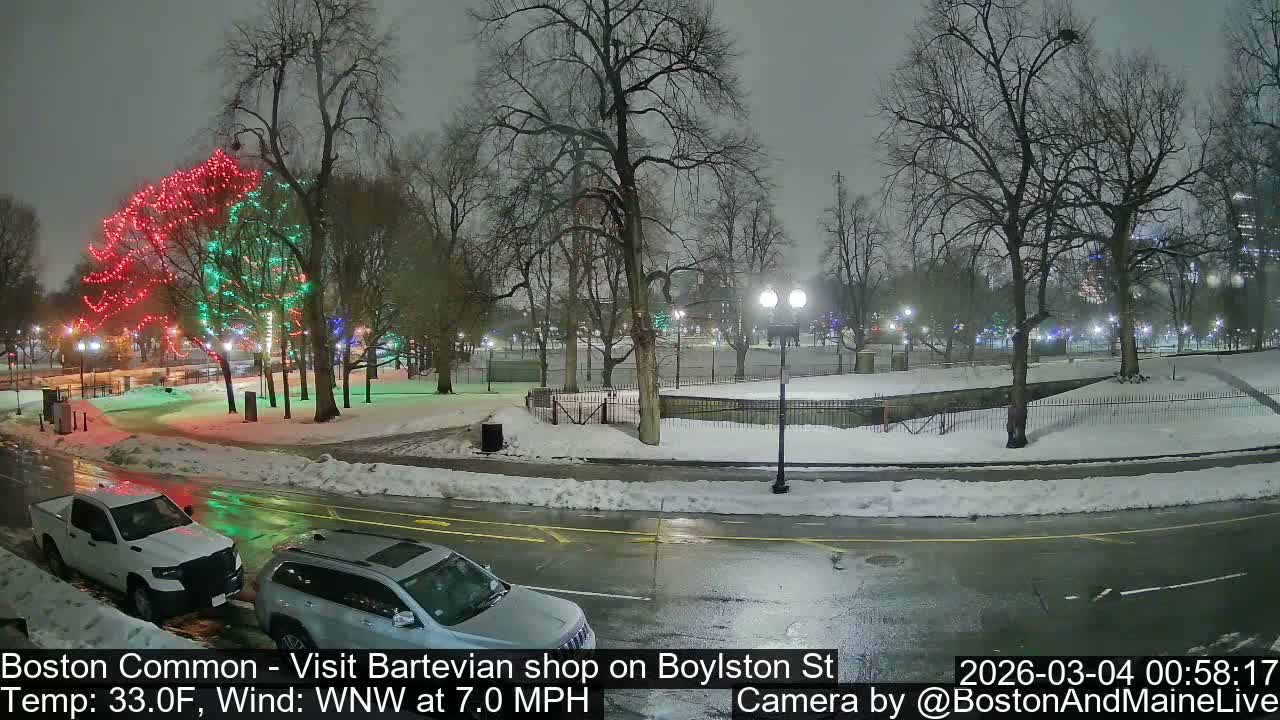 Boston Common at Boylston St.  Live Cam  - Boston , Massachusetts, USA