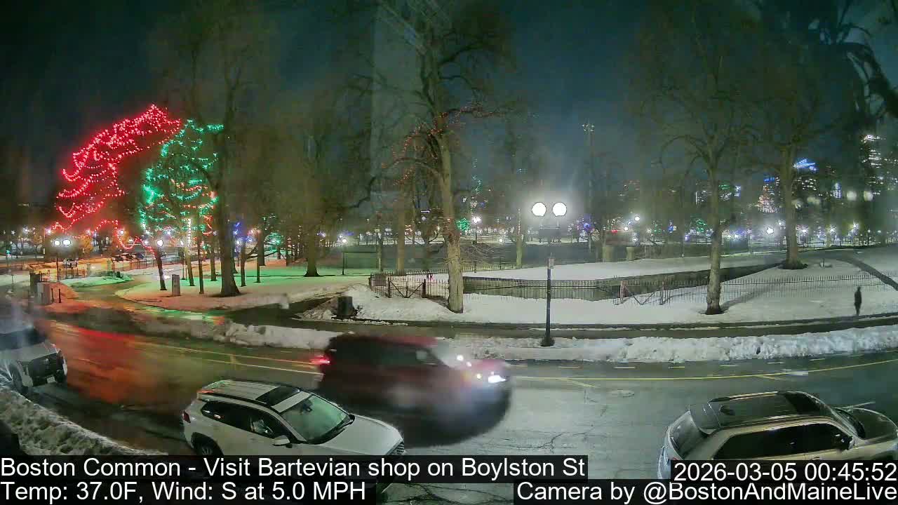 Boston Common at Boylston St.  Live Cam  - Boston , Massachusetts, USA