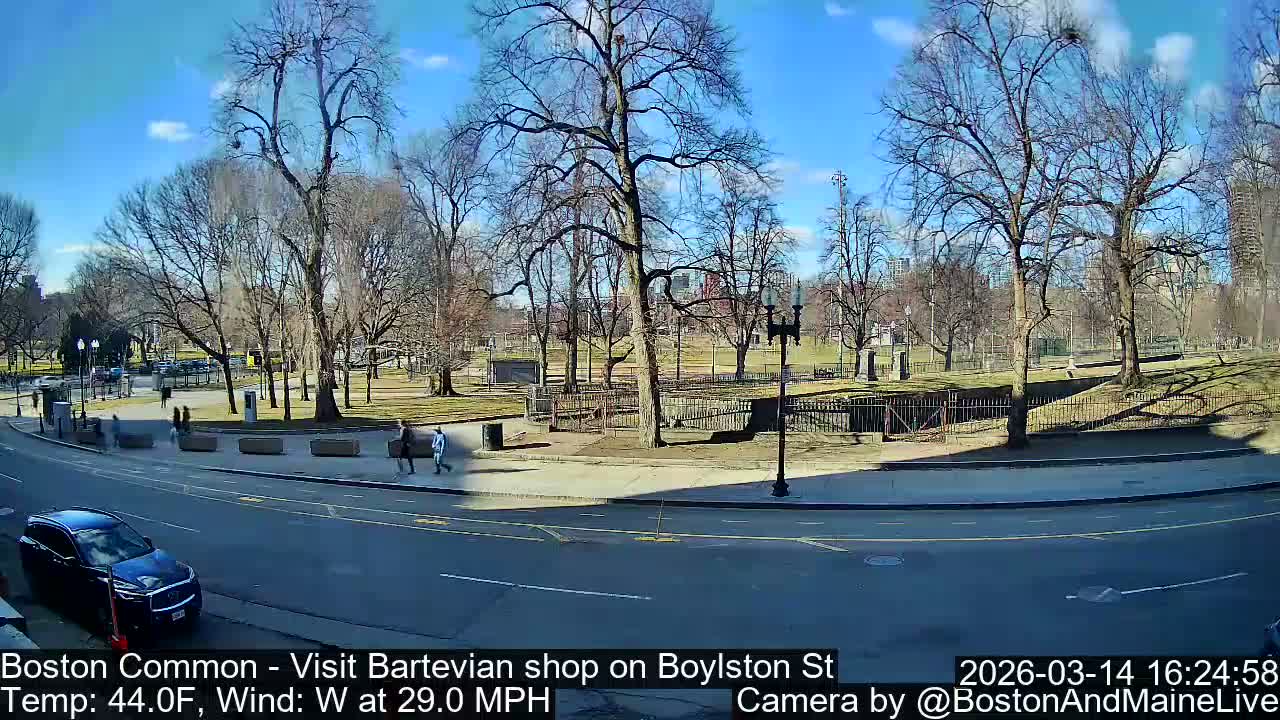 Boston Common at Boylston St.  Live Cam  - Boston , Massachusetts, USA