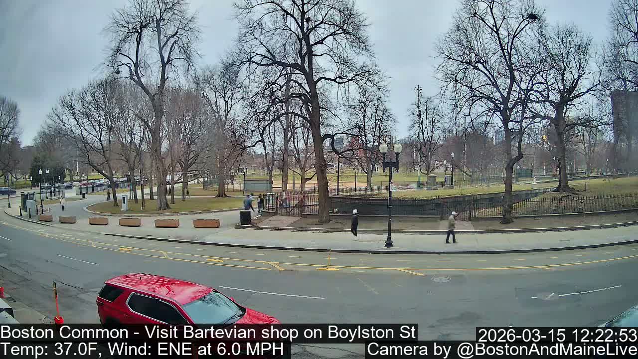 Boston Common at Boylston St.  Live Cam  - Boston , Massachusetts, USA