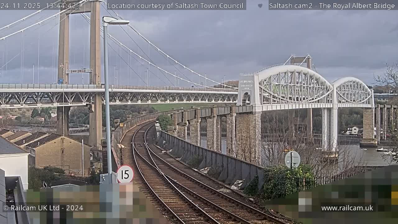 Saltash,  The Royal Albert Railway Bridge & Tamar Bridge / River Live Cam - Cornwall, South West, England, United Kingdom