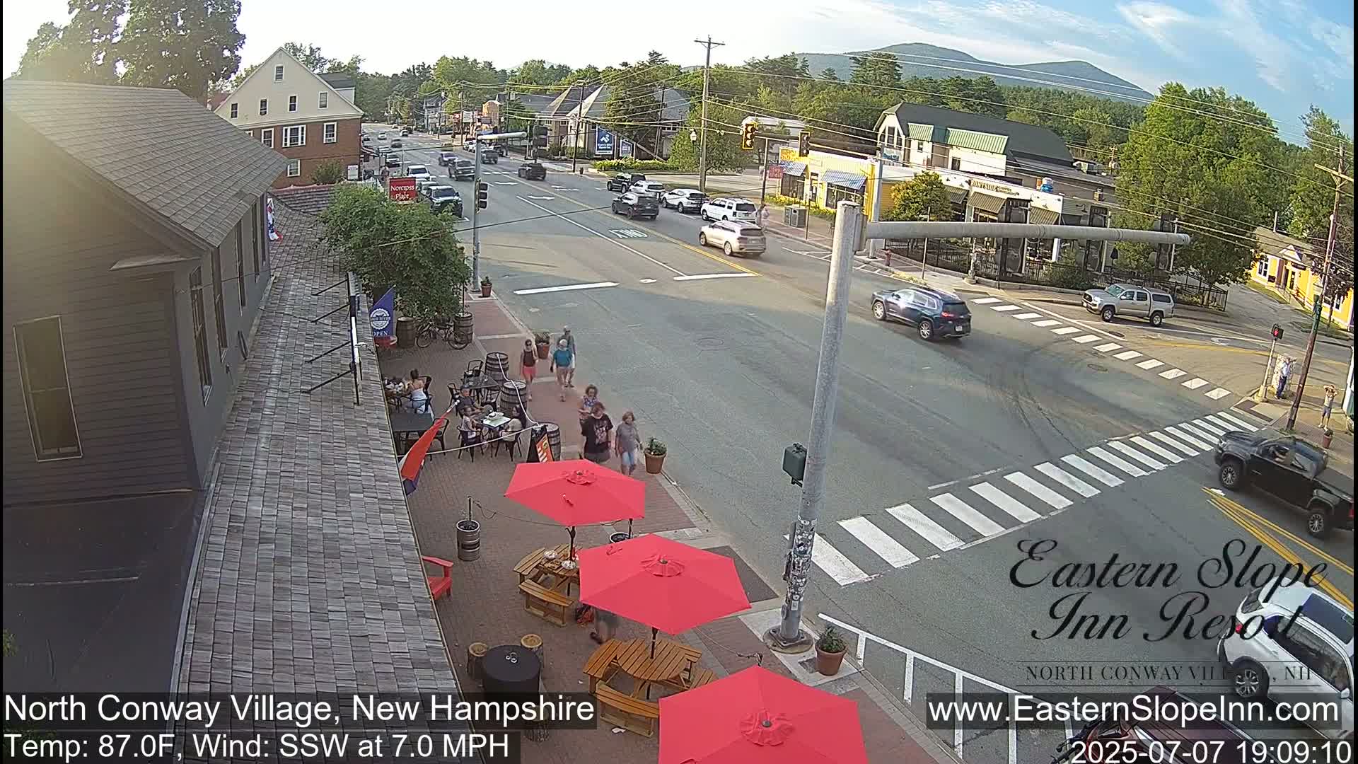 North Conway Village Live Cam - Conway, Carroll, New Hampshire, USA