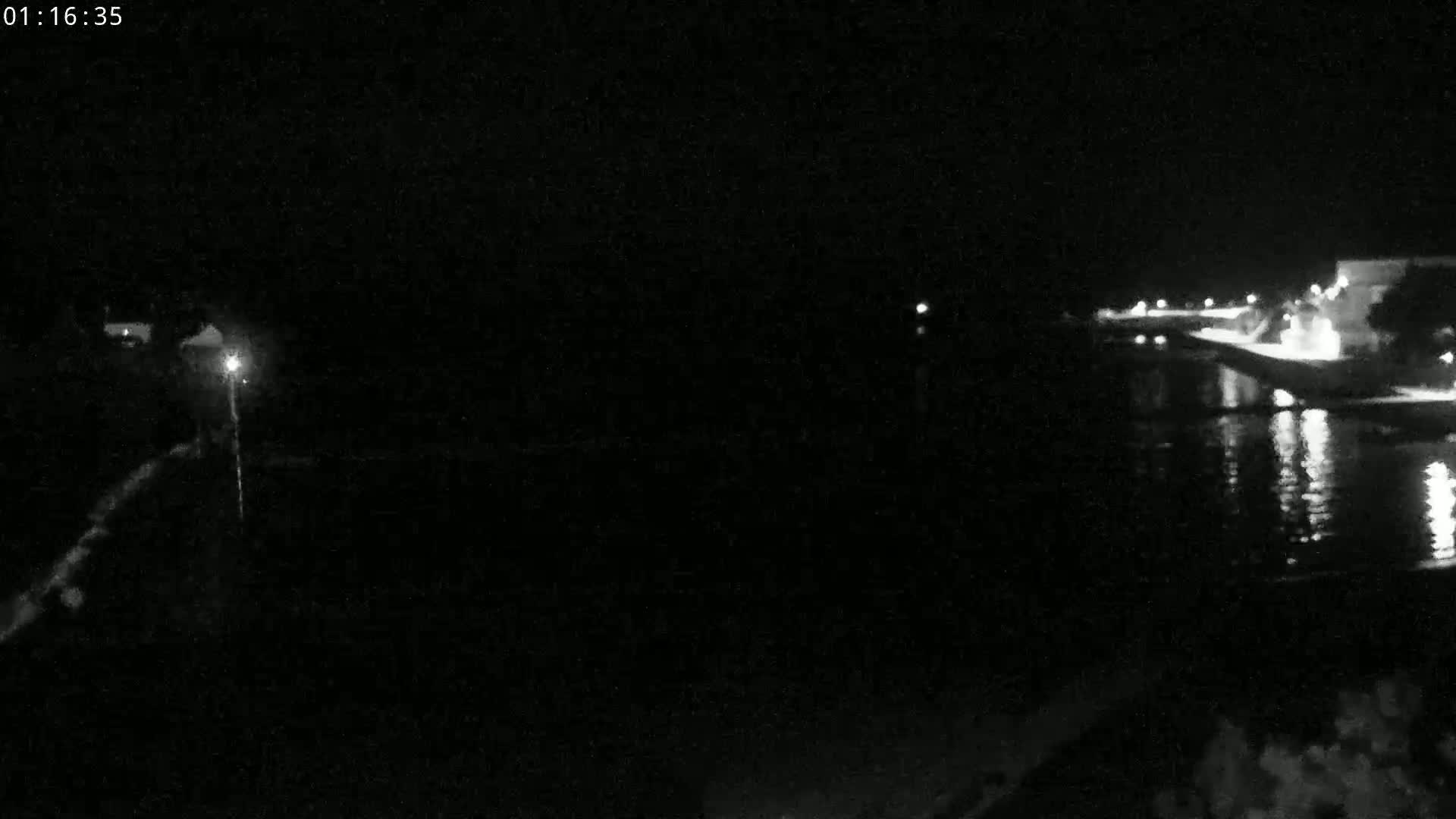 Audierne,  Passerelle des Capucins & Plage des Capucins Beach Live Cam - Quimper, Finistere, Bretagne, France