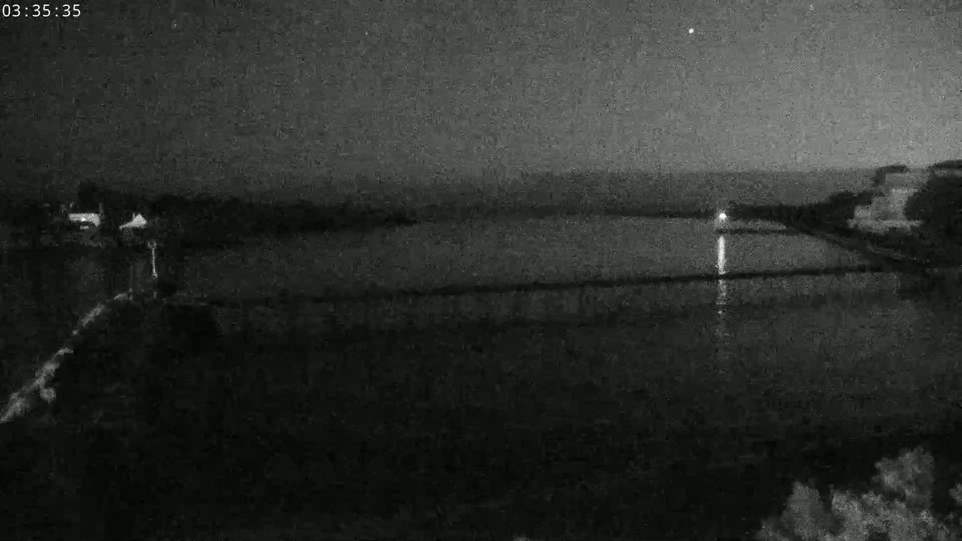 Audierne,  Passerelle des Capucins & Plage des Capucins Beach Live Cam - Quimper, Finistere, Bretagne, France