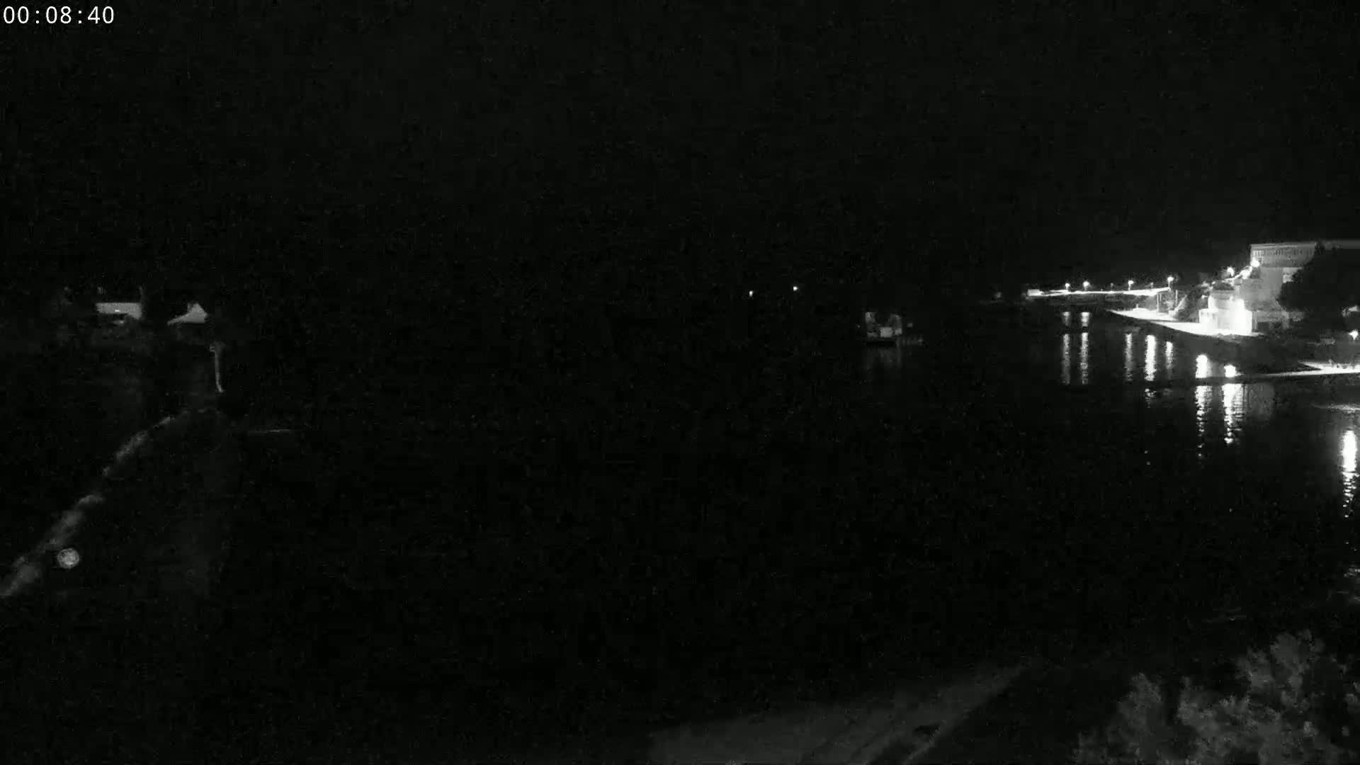 Audierne,  Passerelle des Capucins & Plage des Capucins Beach Live Cam - Quimper, Finistere, Bretagne, France
