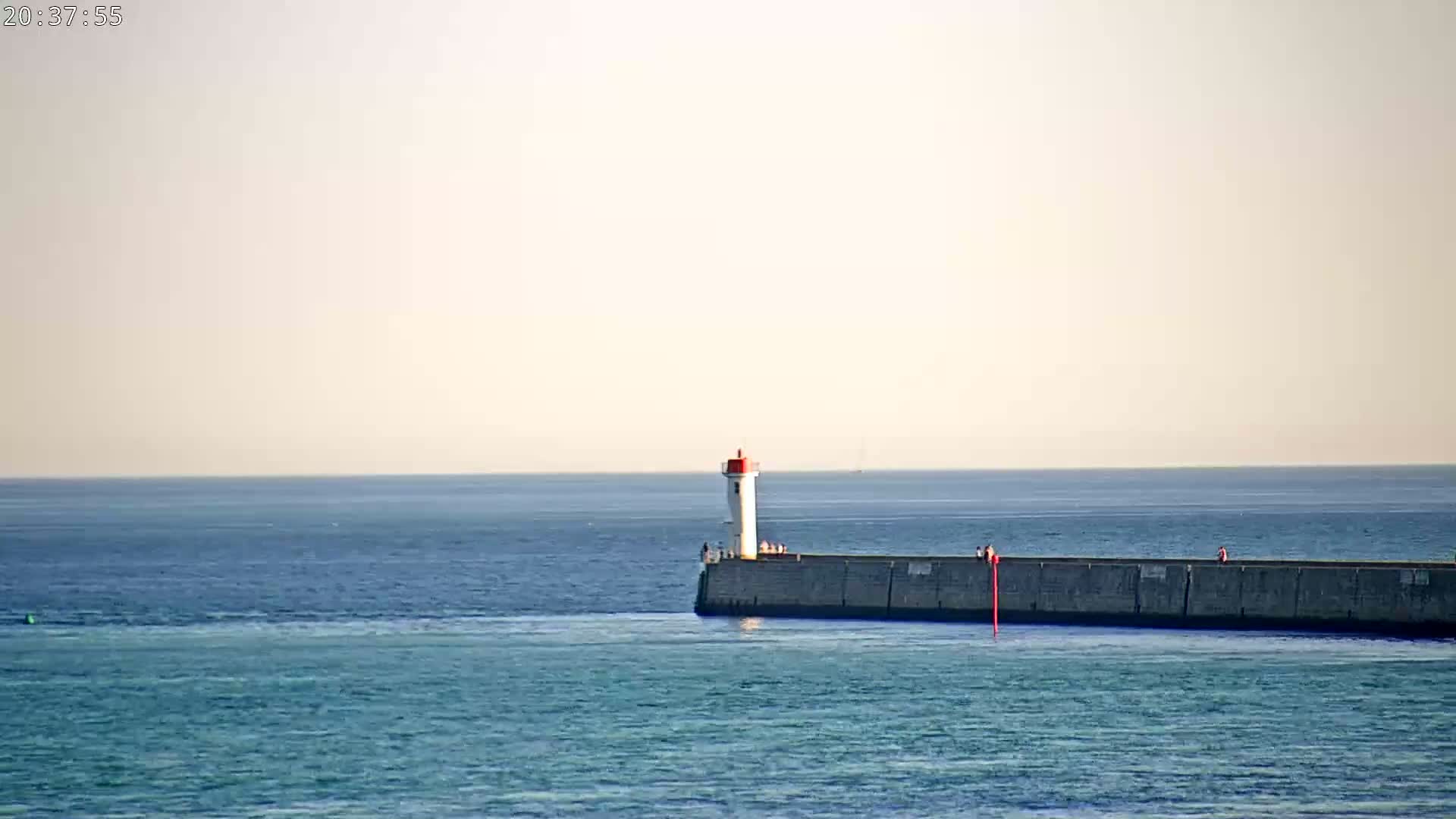 Audierne,  Passerelle des Capucins & Plage des Capucins Beach Live Cam - Quimper, Finistere, Bretagne, France