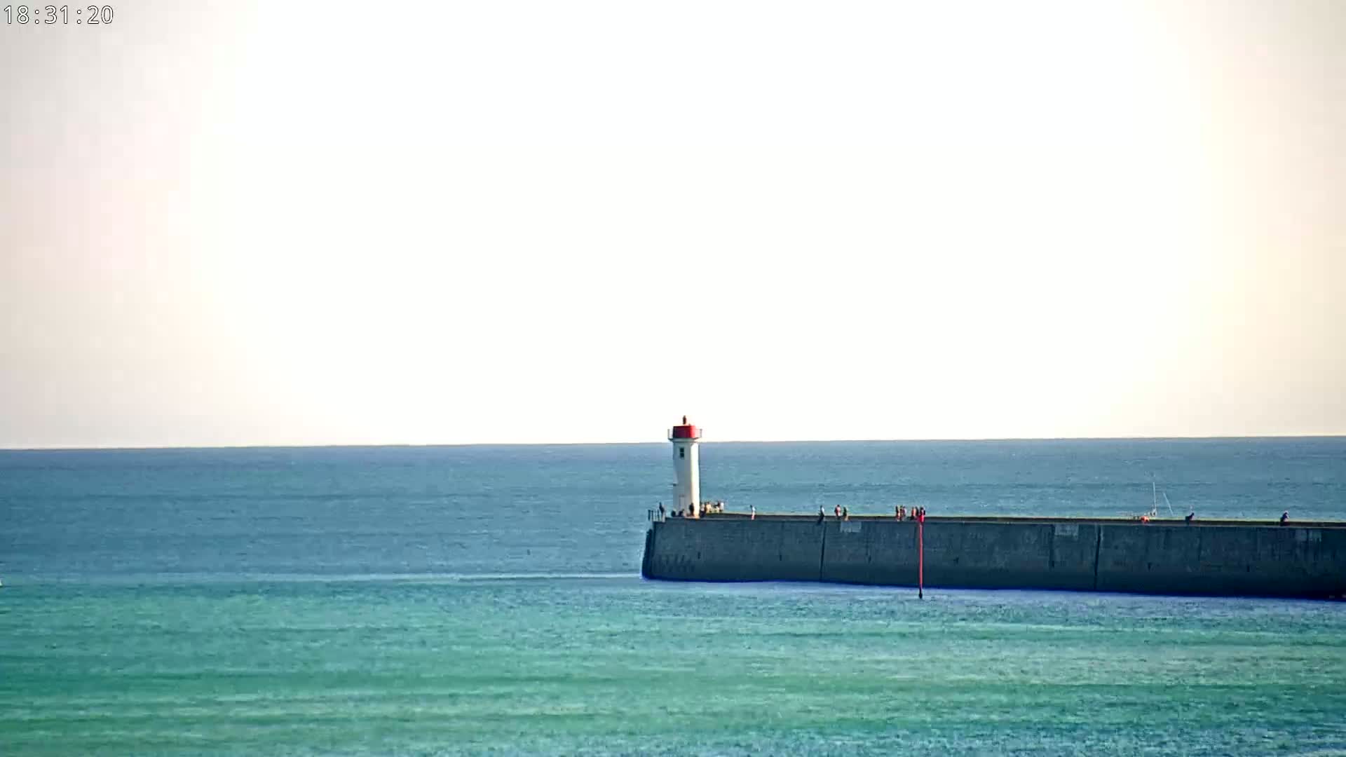 Audierne,  Passerelle des Capucins & Plage des Capucins Beach Live Cam - Quimper, Finistere, Bretagne, France