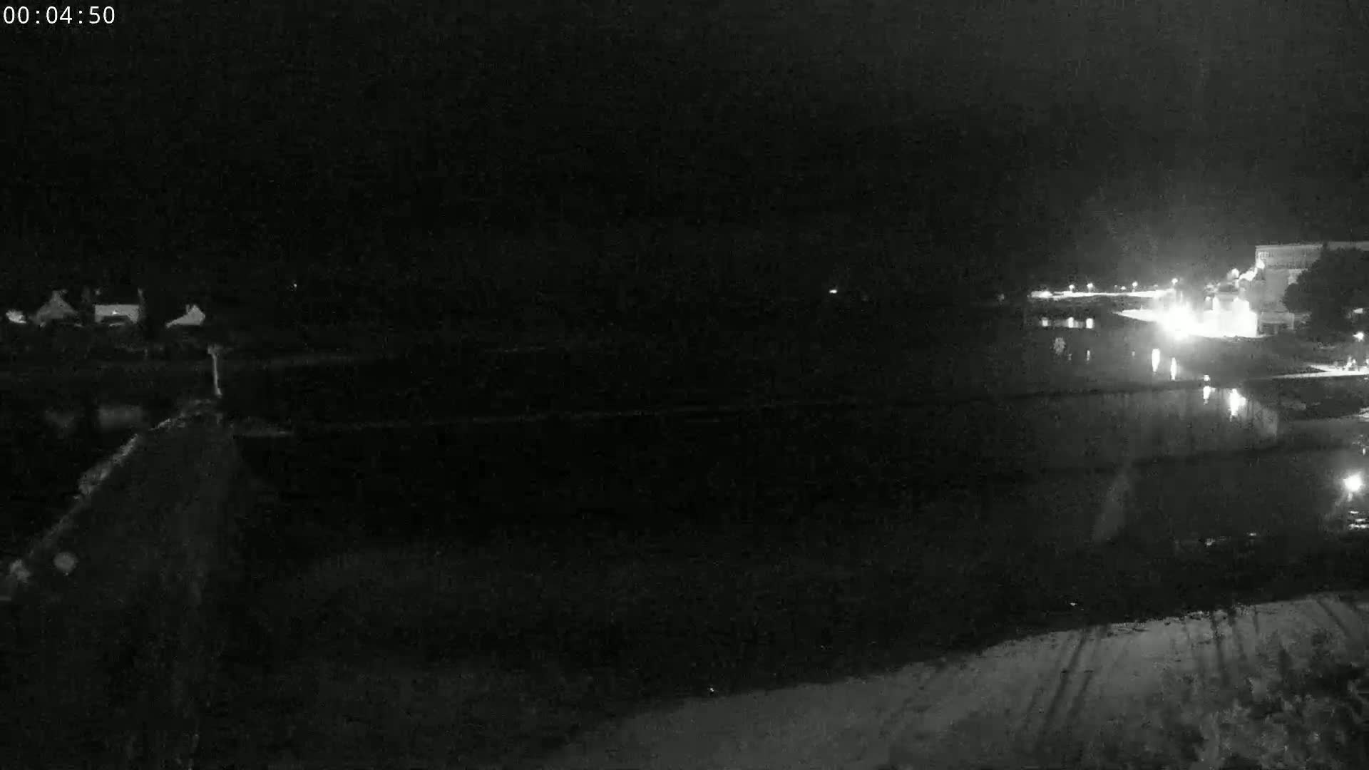 Audierne,  Passerelle des Capucins & Plage des Capucins Beach Live Cam - Quimper, Finistere, Bretagne, France