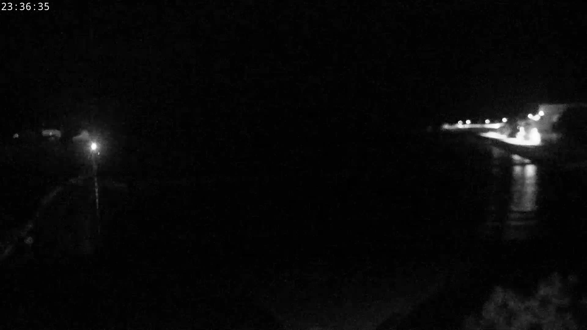 Audierne,  Passerelle des Capucins & Plage des Capucins Beach Live Cam - Quimper, Finistere, Bretagne, France