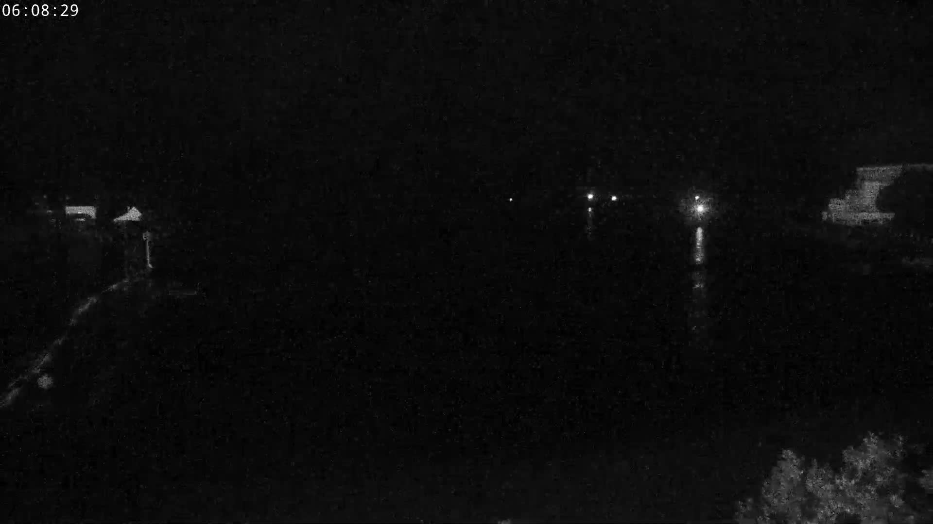 Audierne,  Passerelle des Capucins & Plage des Capucins Beach Live Cam - Quimper, Finistere, Bretagne, France