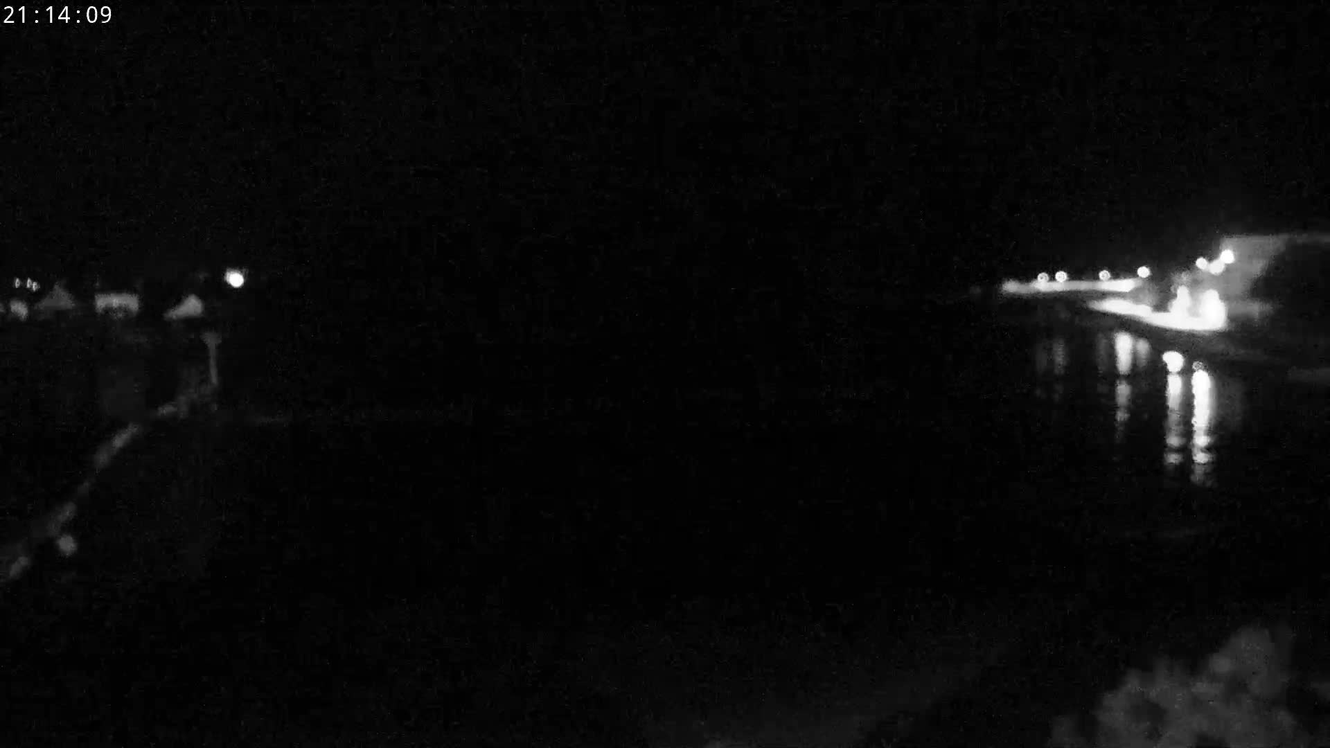 Audierne,  Passerelle des Capucins & Plage des Capucins Beach Live Cam - Quimper, Finistere, Bretagne, France