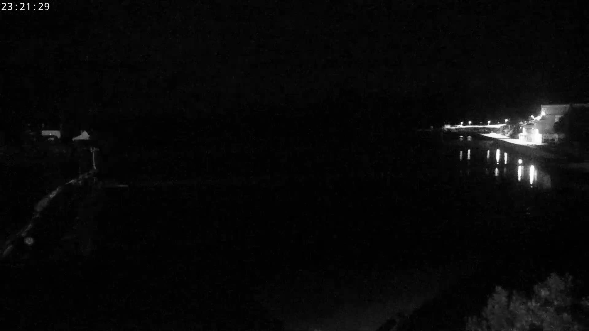 Audierne,  Passerelle des Capucins & Plage des Capucins Beach Live Cam - Quimper, Finistere, Bretagne, France