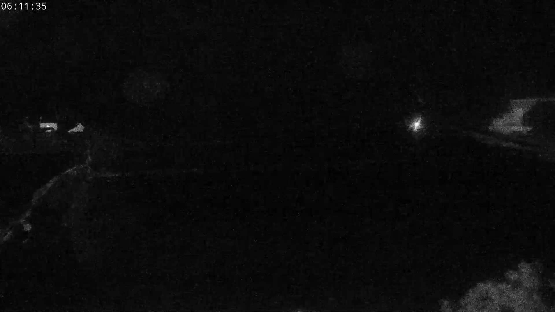 Audierne,  Passerelle des Capucins & Plage des Capucins Beach Live Cam - Quimper, Finistere, Bretagne, France